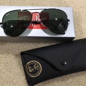 Ray-Ban Classic Black Aviators G-15